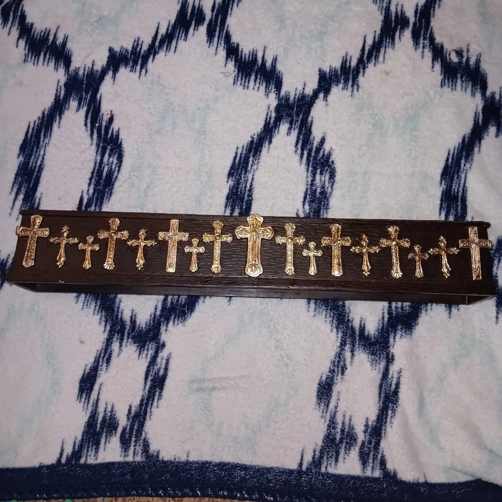 Cross candles holder